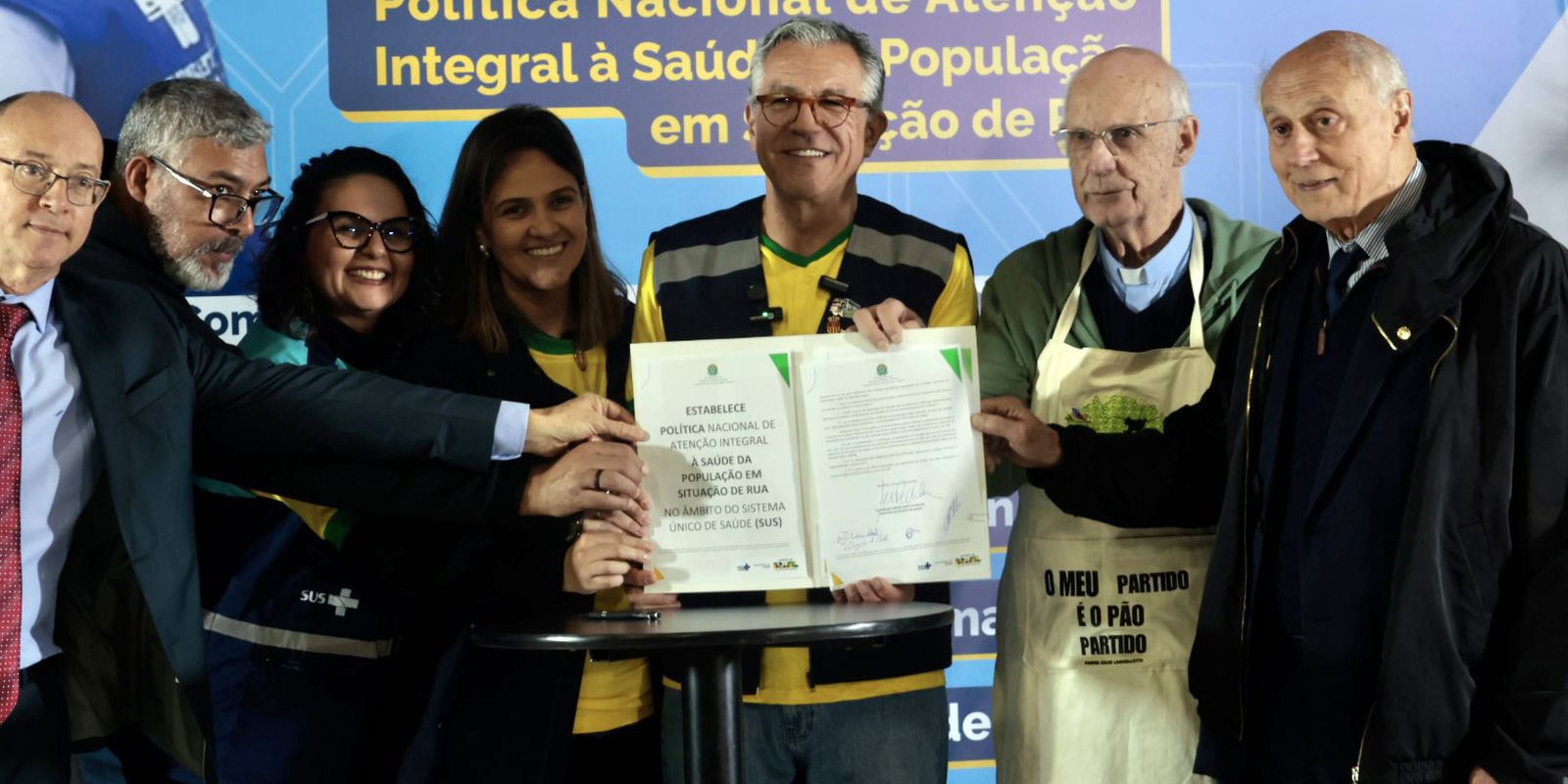 Saúde anuncia ampliação do atendimento à população em situação de rua Imagem referente a Saúde anuncia ampliação do atendimento à população em situação de rua