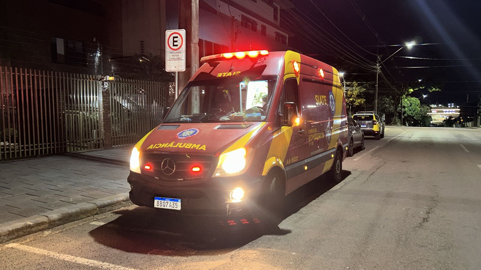Briga em condomínio termina com homem ferido e apartamento danificado em Cascavel