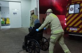 Jovem de 21 anos sofre queda em empresa no Núcleo Industrial e é socorrido pelo Siate
