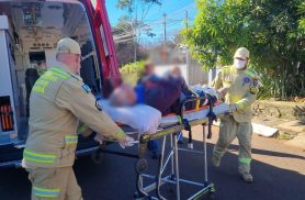 Idoso é socorrido pelo Siate no Bairro Floresta Idoso é socorrido pelo Siate no Bairro Floresta