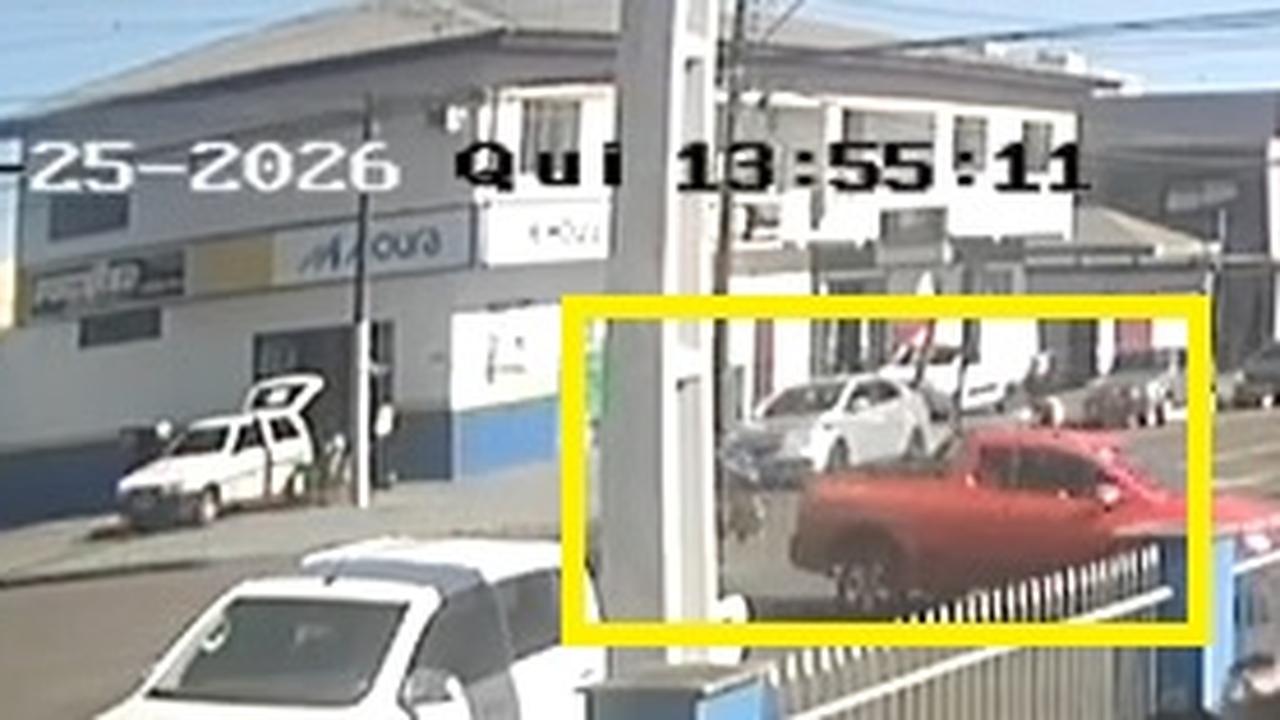 Câmera registra acidente que deixou motociclista ferido no São Cristóvão
