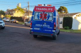 Funcionário de obra é socorrido após ser atingido por tijolo