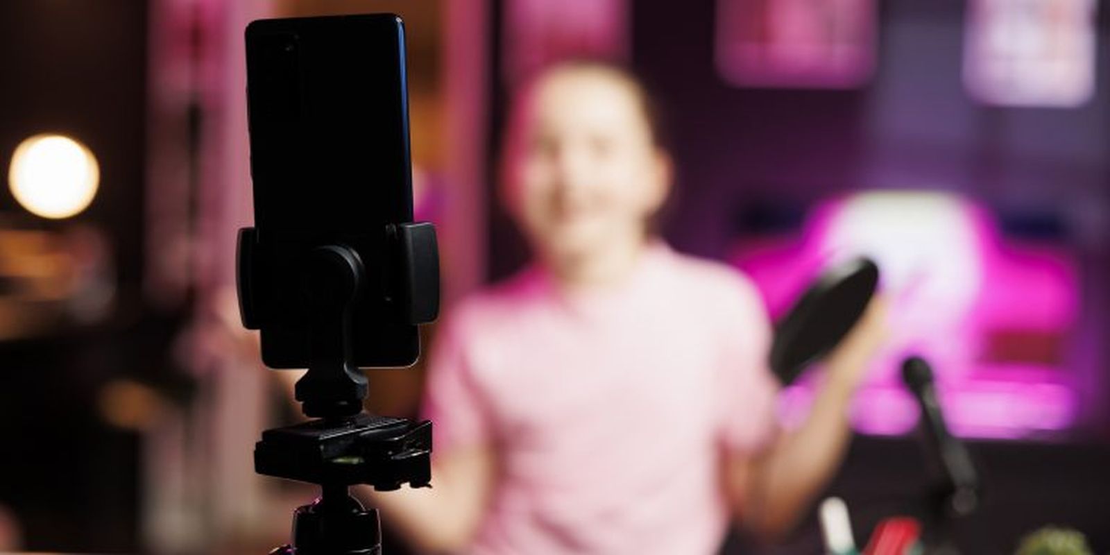 Plano contra trabalho infantil alerta para violações no mundo digital Imagem referente a Plano contra trabalho infantil alerta para violações no mundo digital