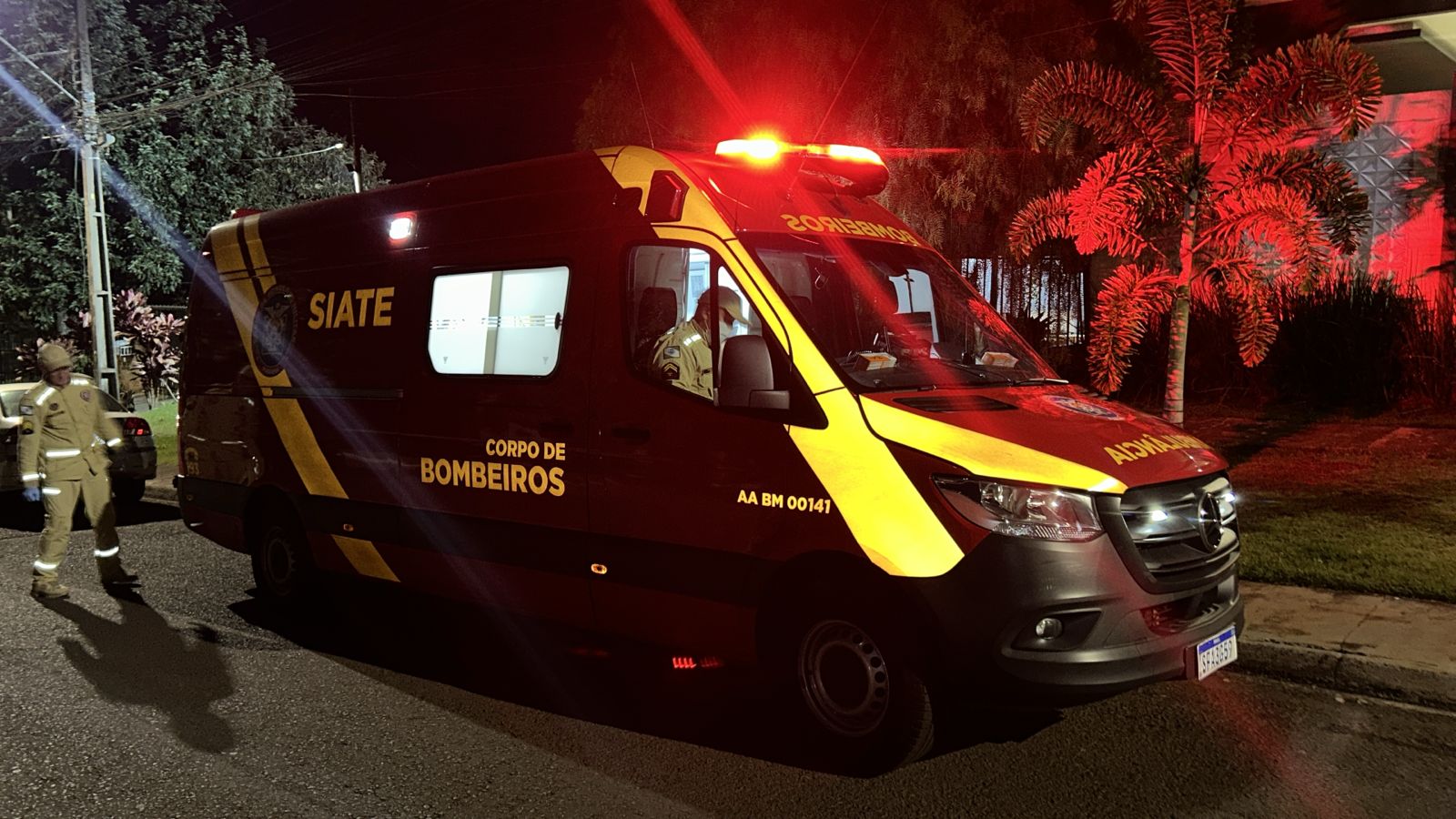 Idosa de 82 anos sofre queda e é socorrida pelo Siate no bairro Universitário