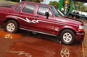 Casal procura por caminhonete F-1000 furtada no Bairro Canadá e pede ajuda da população