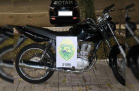 Motocicleta furtada é recuperada durante abordagem da Polícia Militar