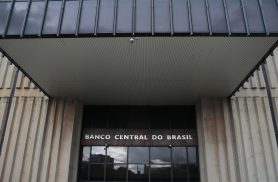 Déficit em contas externas foi R$ 3,2 bilhões no mês de maio, diz BC