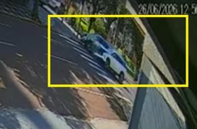 Câmera flagra forte colisão e semáforo sendo derrubado em acidente no Centro