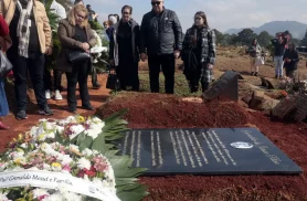 Restos mortais de Grenaldo Silva, morto pela ditadura, são sepultados