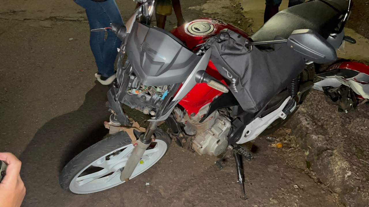 Motociclista fica ferido após colisão com carro no bairro Nova Cidade, em Cascavel