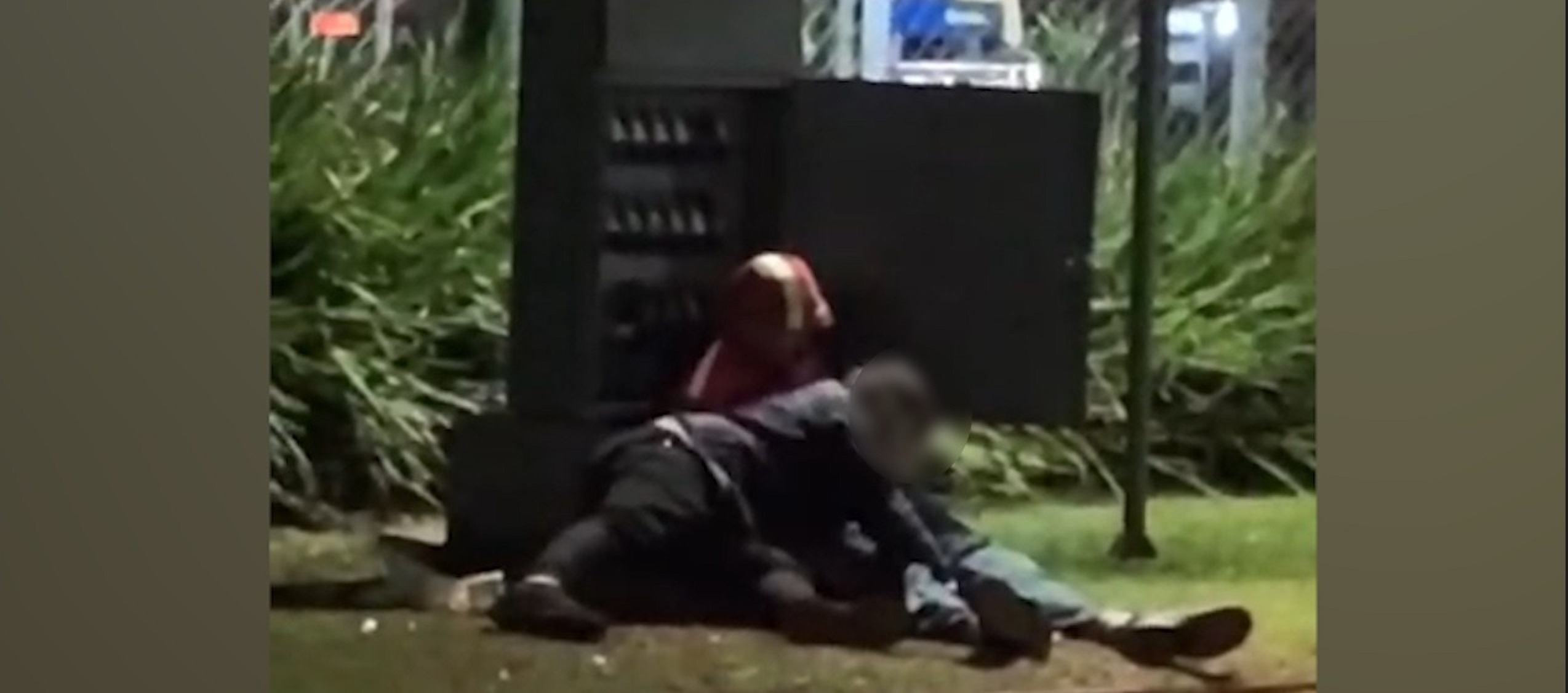 Vídeo flagra homens praticando ato explícito na Praça Wilson Joffre