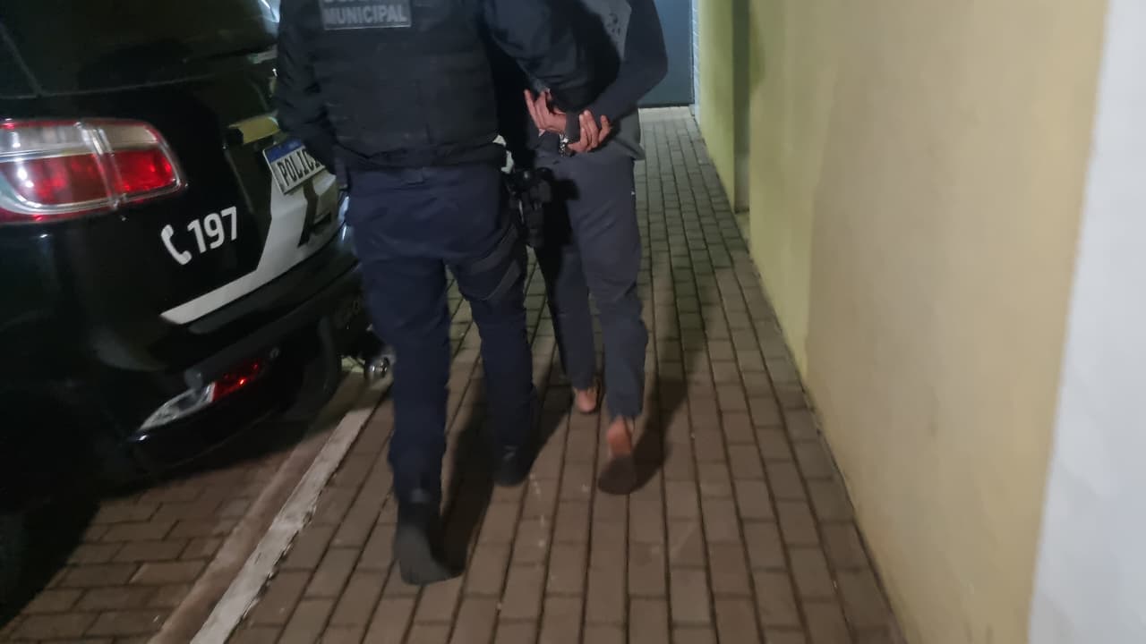 Filho é preso pela Guarda Municipal após descumprir medida protetiva solicitada pela própria mãe