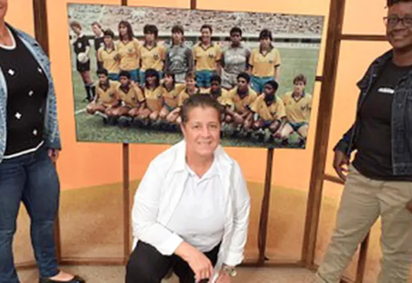Pioneiras do futebol contam trajetória no programa Sem Censura