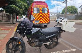 Forte colisão entre moto e ônibus é registrada no Centro