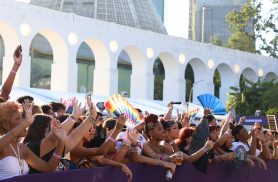 Parada LGBTQIA+ no Rio defende mais representantes no Legislativo