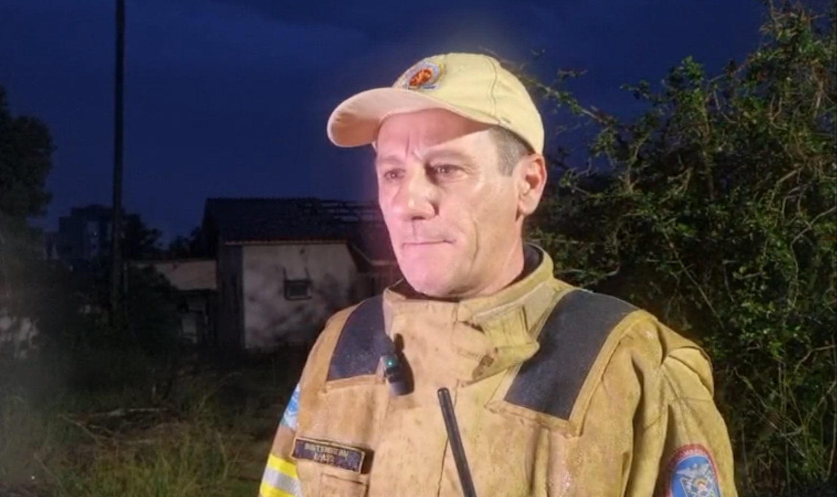 Subtenente dos Bombeiros detalha incêndio em casa abandonada no Centro de Cascavel