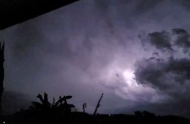 Alerta de temporal e chuva de raios na Região Oeste do Paraná