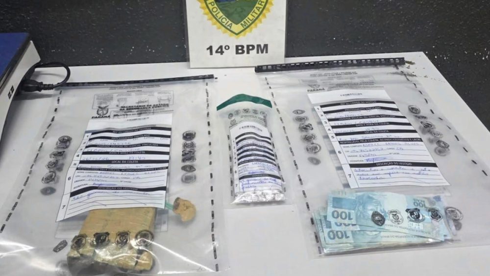 PM apreende drogas e dinheiro durante Operação Faro em Foz do Iguaçu Imagem referente a PM apreende drogas e dinheiro durante Operação Faro em Foz do Iguaçu