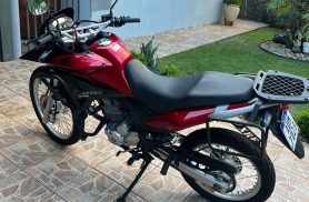 Moto XRE 300 é furtada da garagem de residência no Bairro São Cristóvão, em Cascavel
