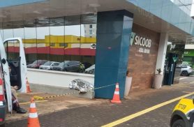 Homem em situação de rua é encontrado morto em banco no centro de Marechal Cândido Rondon