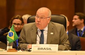 Brasil anuncia US$ 100 milhões anuais para fundo do Mercosul Brasil anuncia US$ 100 milhões anuais para fundo do Mercosul