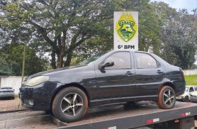 Fiat Siena com alerta de furto é recuperado pela Polícia Militar em Cascavel