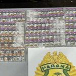 Imagem relativa a Polícia Militar apreende medicamentos contrabandeados em ônibus na rodoviária de Foz