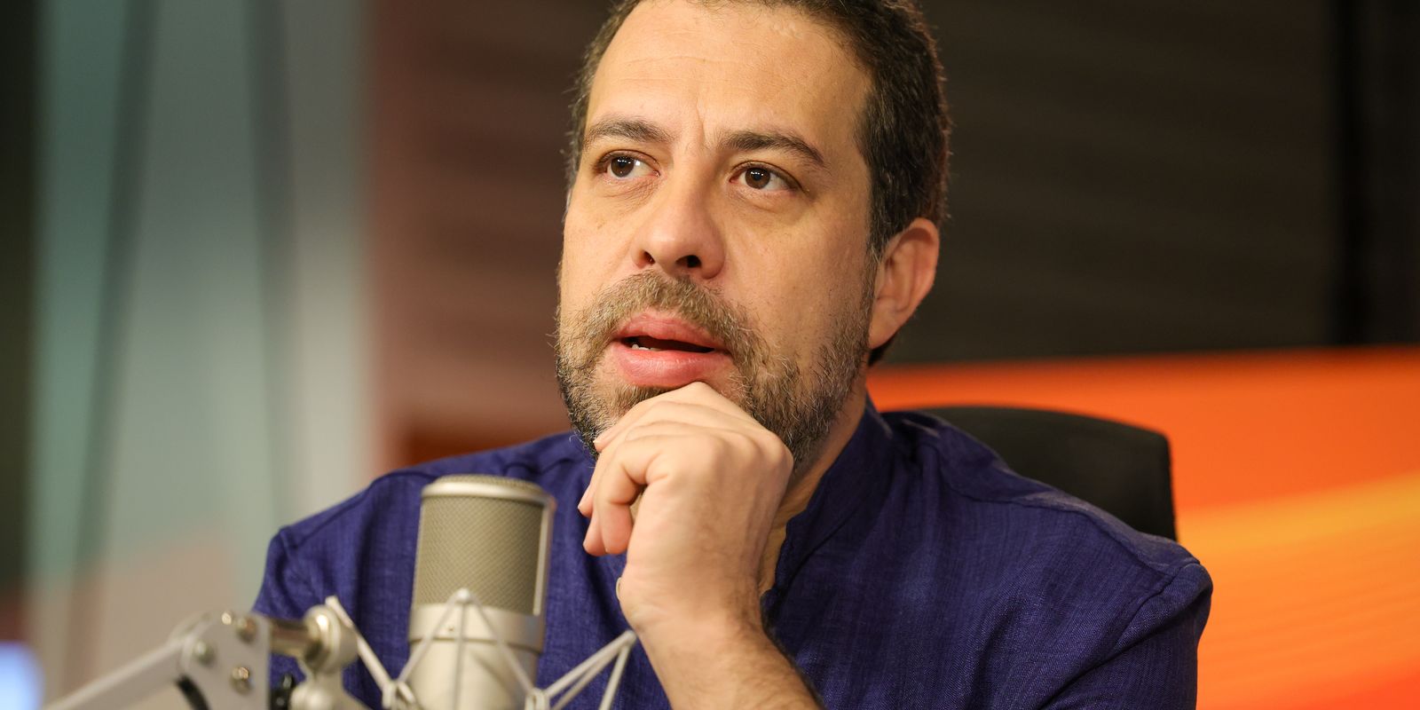 Imagem referente a Boulos critica lobbies contra o fim da escala 6 por 1 e o Move Brasil