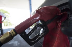 Governo inicia retirada gradual de subsídios aos combustíveis