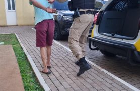 Ameaça com faca termina com prisão por violência doméstica no Santa Felicidade