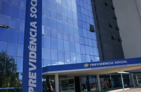 Fila do INSS cai ao menor nível em 21 meses, com 1,8 milhão de pedidos Fila do INSS cai ao menor nível em 21 meses, com 1,8 milhão de pedidos