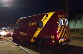 Idoso de 72 anos fica ferido em acidente entre moto e bicicleta no Cascavel Velho
