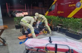 Homem cai, bate a cabeça e é socorrido pelo Siate em Cascavel Homem cai, bate a cabeça e é socorrido pelo Siate em Cascavel