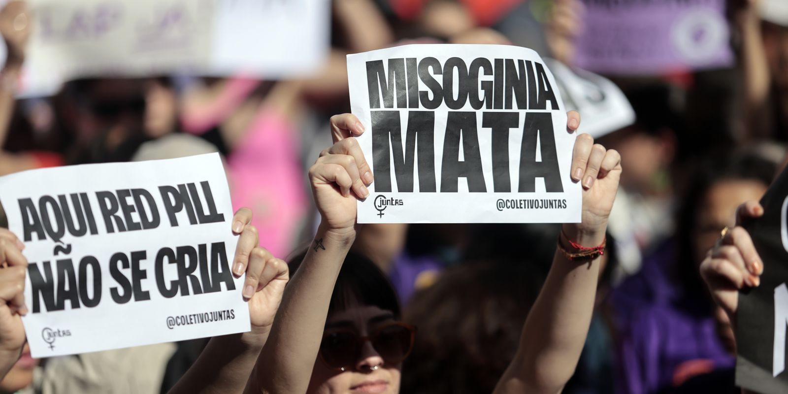 Em 2025, 16 mulheres foram vítimas de crimes virtuais por dia no RJ Imagem referente a Em 2025, 16 mulheres foram vítimas de crimes virtuais por dia no RJ