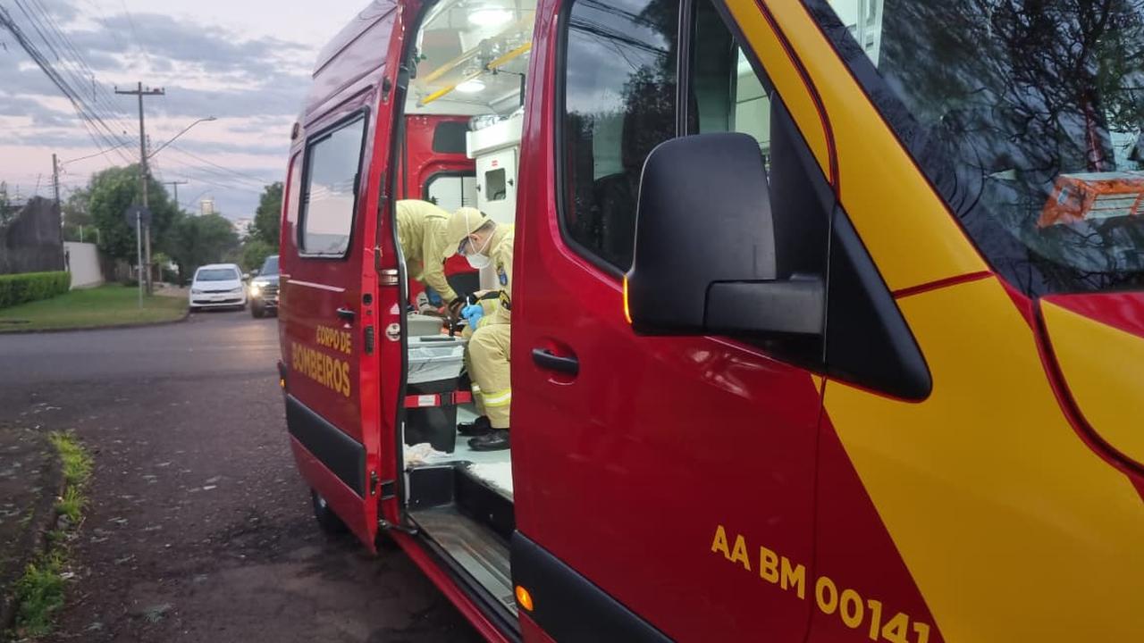 Forte colisão deixa vítima ferida na Vila Tolentino