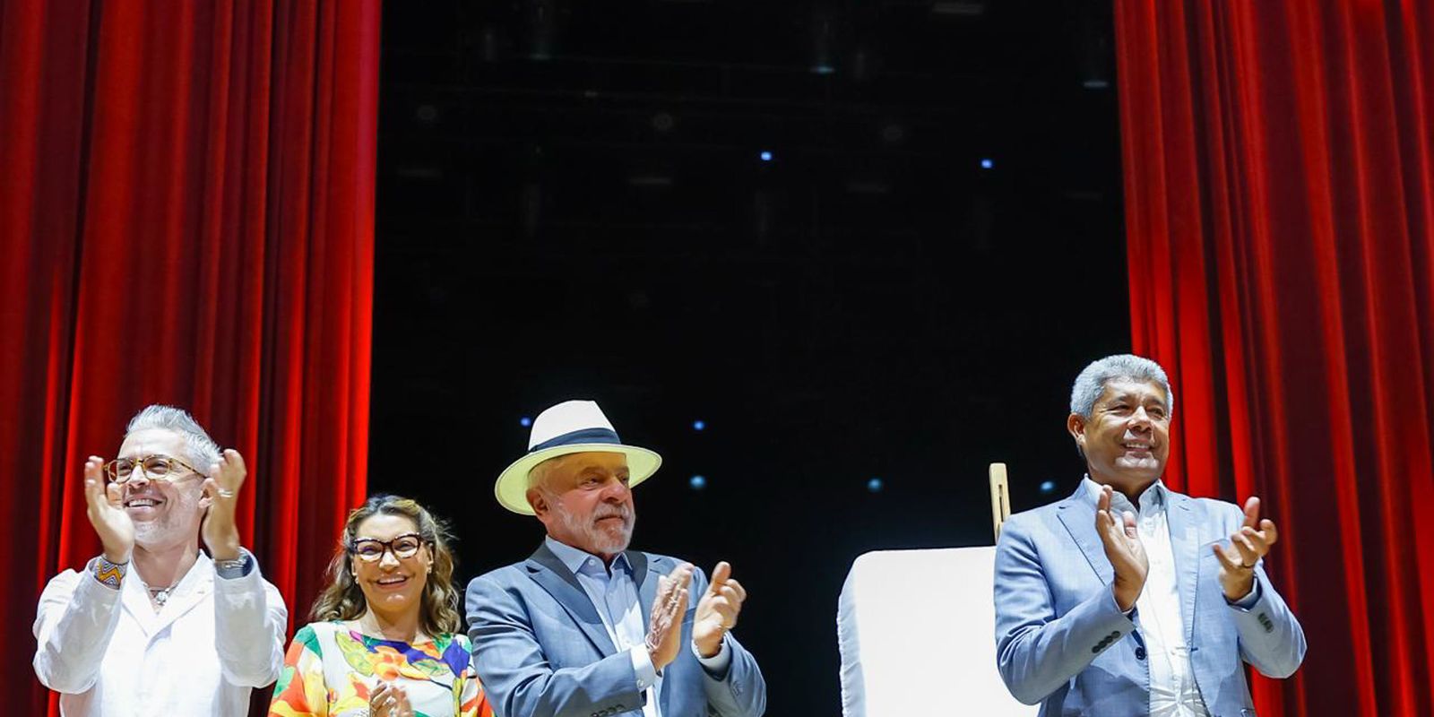 Imagem referente a Teatro Castro Alves, em Salvador, é reinaugurado após reforma completa