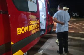 Ciclista fica ferido após acidente com carro no cruzamento da Avenida Tancredo Neves, em Cascavel
