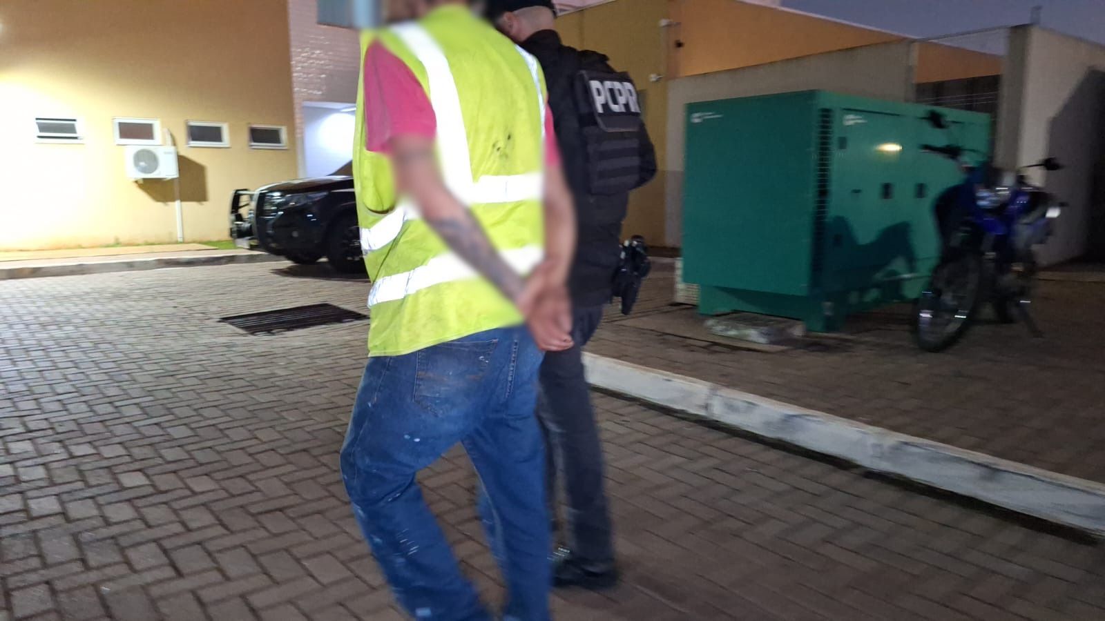 Homem com mandado de prisão por furto é detido pela Polícia Civil em Cascavel Velho