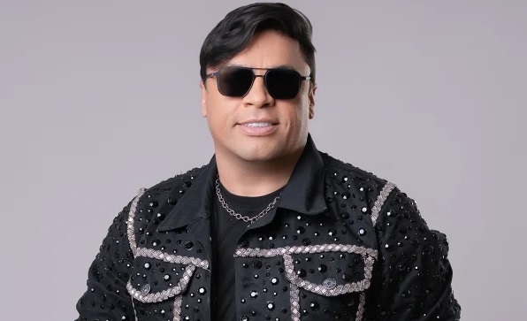 Morre Neto Araújo, cantor e ex-integrante da banda Cavaleiros do Forró Imagem referente a Morre Neto Araújo, cantor e ex-integrante da banda Cavaleiros do Forró