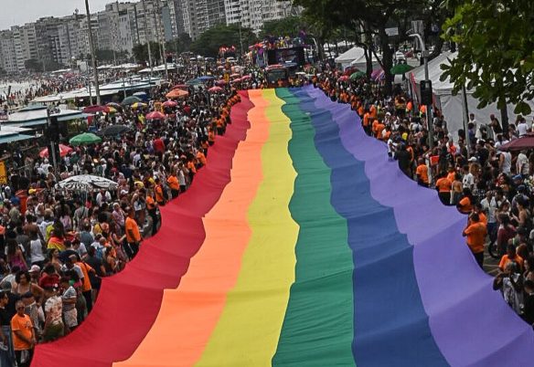 Rio Sem LGBTIfobia: trabalhadores entram em estado de greve