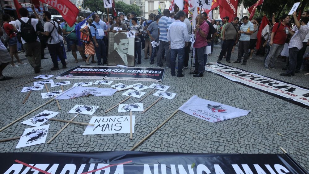 Estado pede desculpas por desaparecimento de aluno da UnB na ditadura Imagem referente a Estado pede desculpas por desaparecimento de aluno da UnB na ditadura