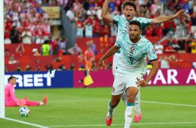 Portugal vira sobre Croácia e vai às oitavas com gols de CR7 e Ramos