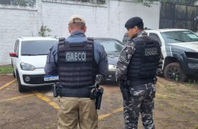 Gaeco e Choque realizam operação em Cascavel e apreendem carros, dinheiro e drogas