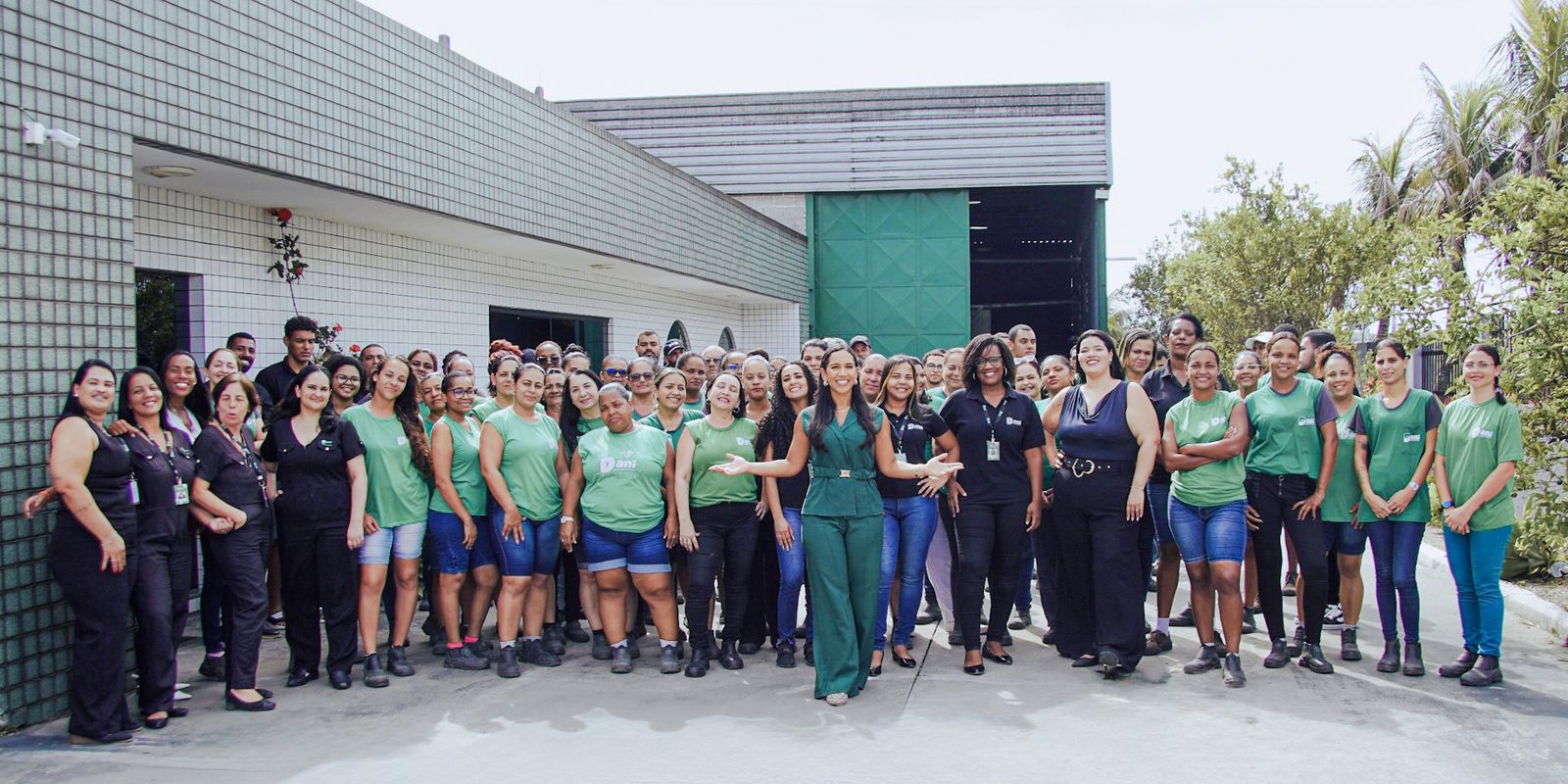 Mulheres ganham prêmio por inclusão racial no comércio exterior Imagem referente a Mulheres ganham prêmio por inclusão racial no comércio exterior
