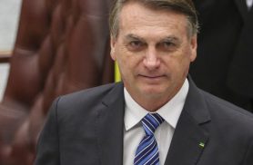 Alexandre de Moraes decide manter Bolsonaro em prisão domiciliar