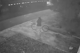 Nem bicicleta decorativa é poupada pelos ladrões em Cascavel Nem bicicleta decorativa é poupada pelos ladrões em Cascavel