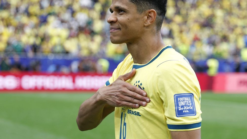 Douglas Santos traz vivência do ouro olímpico para buscar o hexa Imagem referente a Douglas Santos traz vivência do ouro olímpico para buscar o hexa