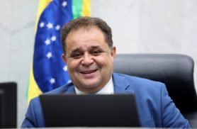 Batatinha faz balanço do mandato com quase R$ 400 milhões destinados aos municípios