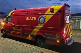 Acidente entre carro e moto elétrica mobiliza Siate no Bairro Periolo
