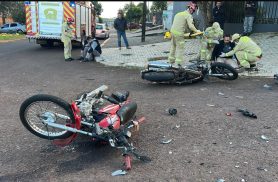 Batida entre motos no bairro Floresta deixa dois feridos em Cascavel